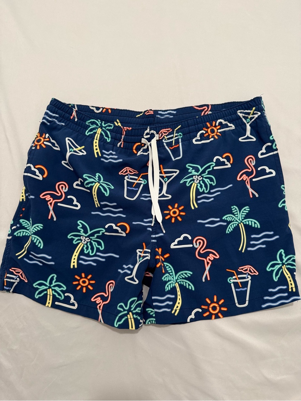Chubbies Swim Trunks Men's Medium Neon Beach